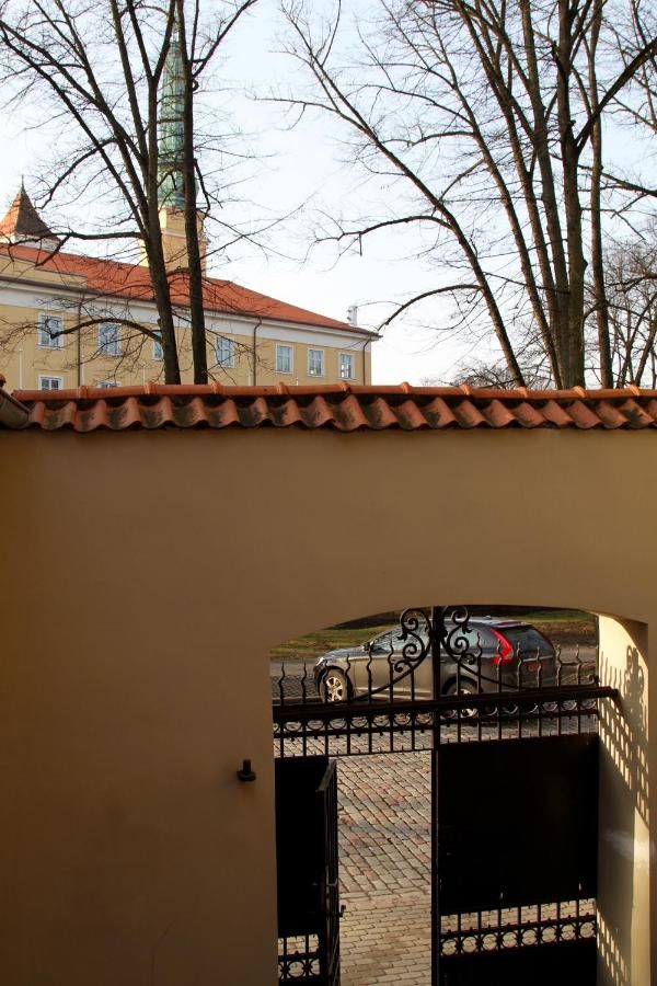 Дома для отпуска Castle square Guest house Рига-26